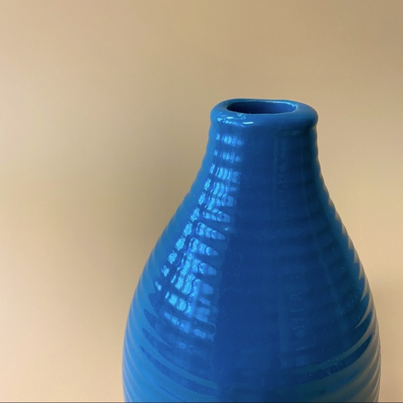 Blue Ribbed Vase - Picture 3 of 10